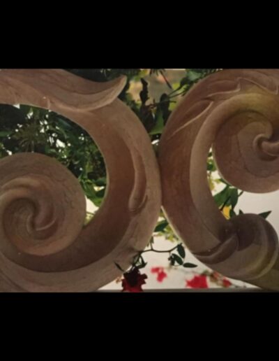 Détail d'une frise en bois d'acajou