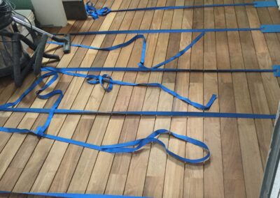 PARQUET TECK MASSIF COLLÉ EN PLEIN