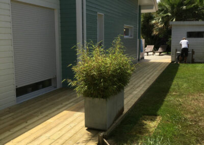 Terrasse en pin traité classe 4 sur plots béton et solivage pin