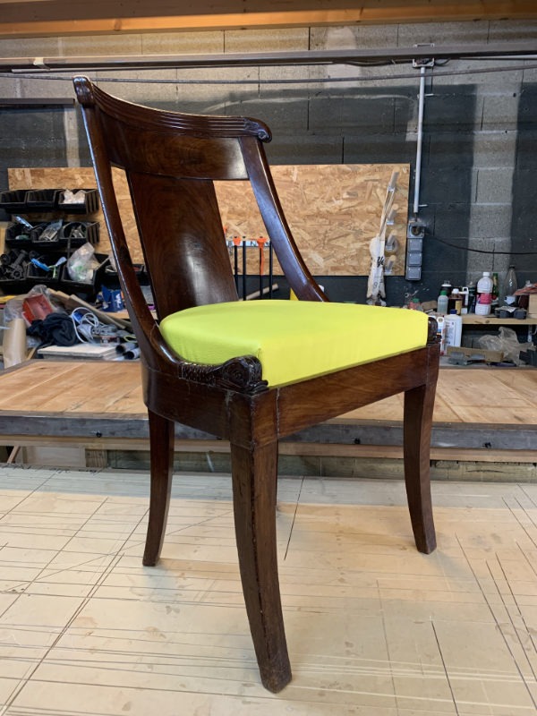 Chaise empire réparée