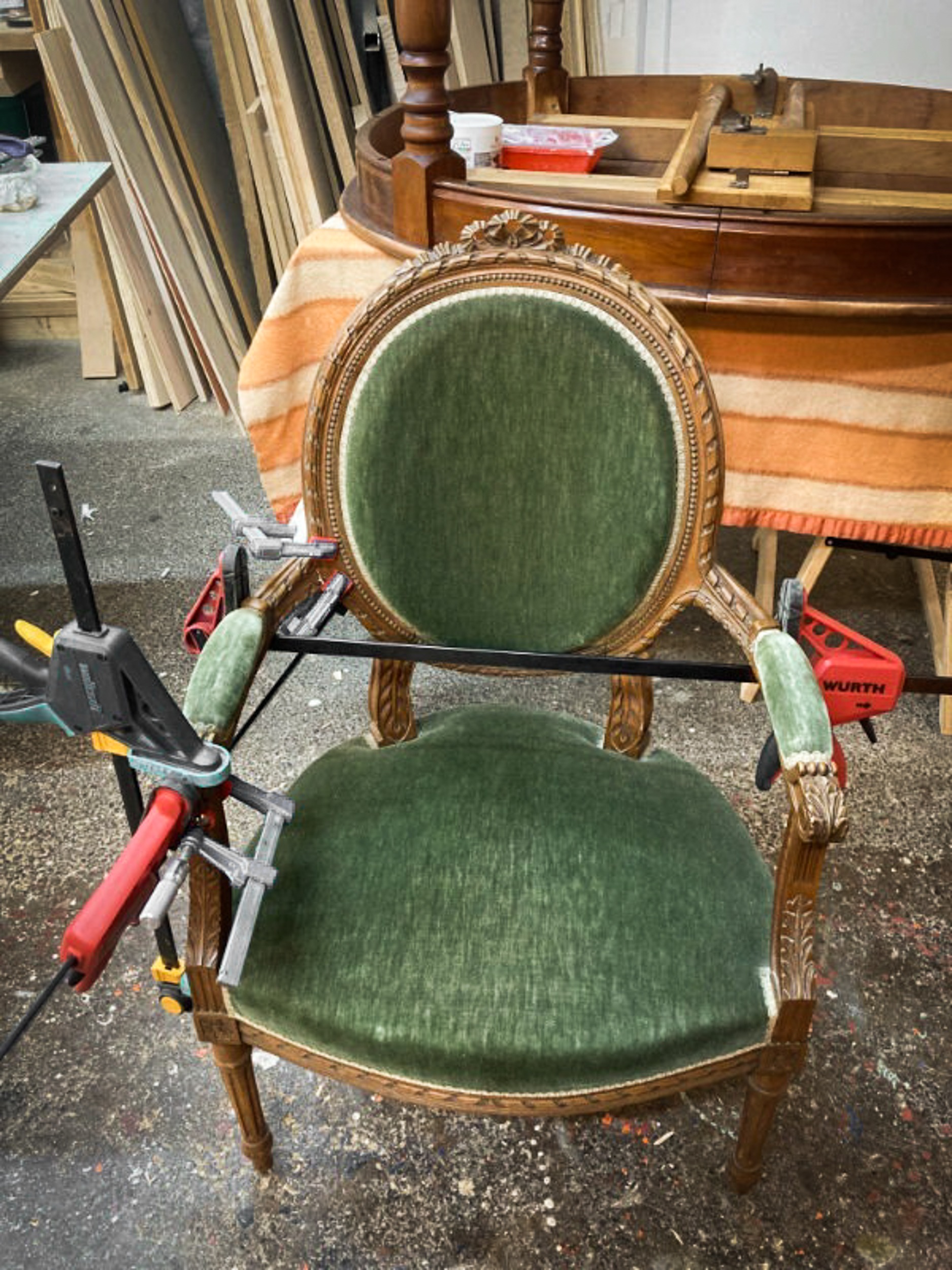 rénovation meubles bergère cassée